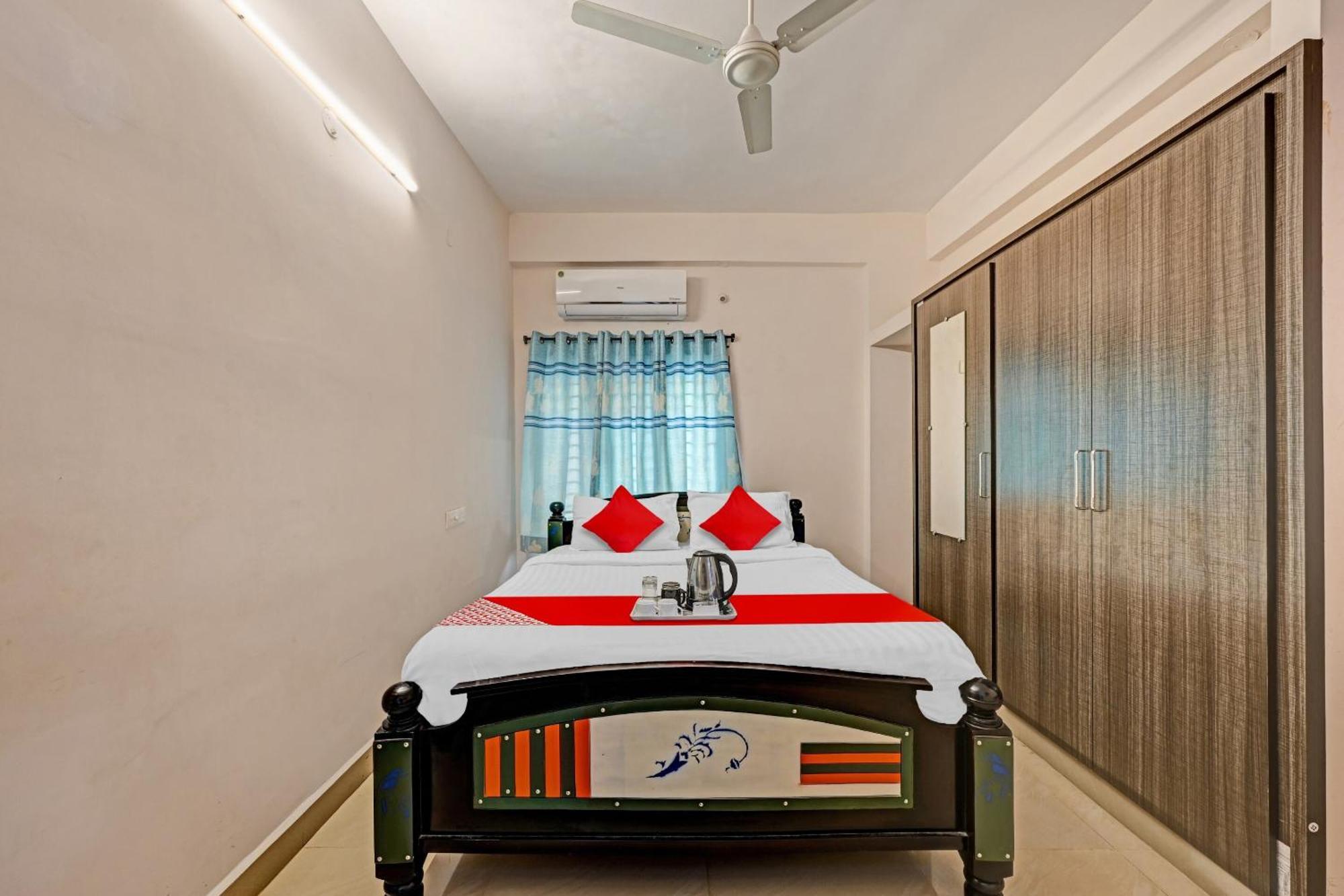 Hotel O Coastal Inn Luxury Service Apartments Kakinada Bagian luar foto