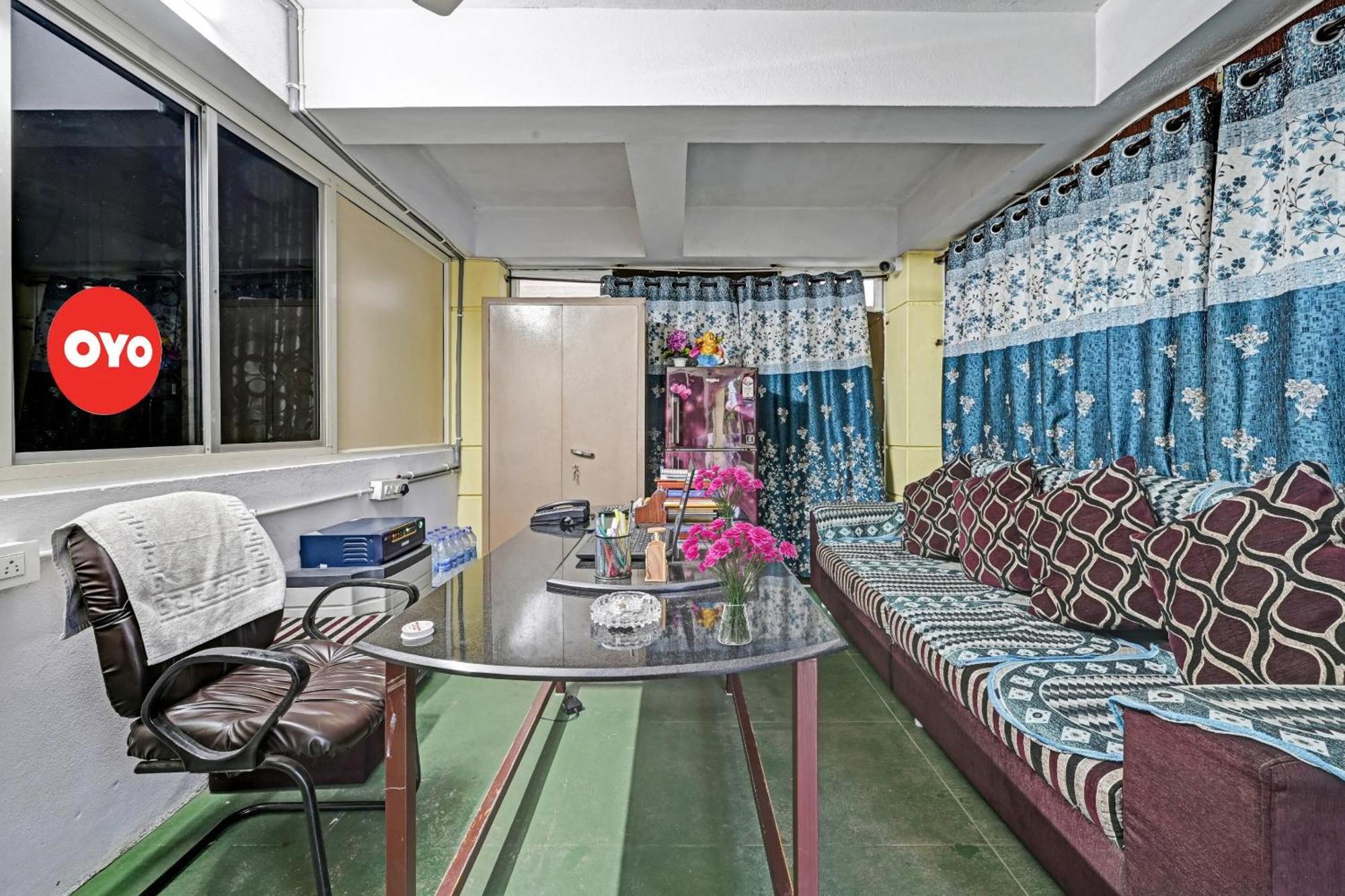 Hotel O Coastal Inn Luxury Service Apartments Kakinada Bagian luar foto