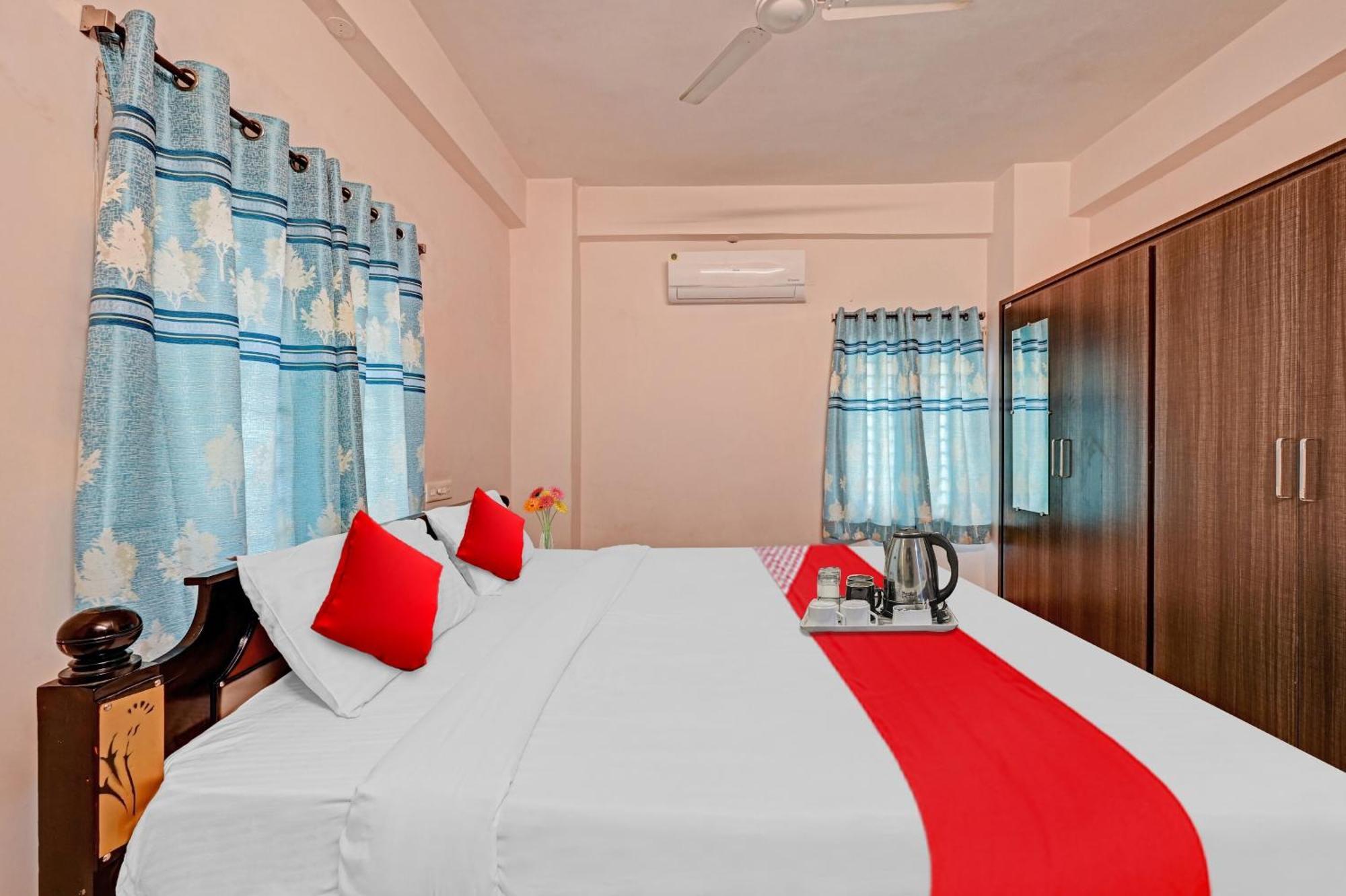 Hotel O Coastal Inn Luxury Service Apartments Kakinada Bagian luar foto
