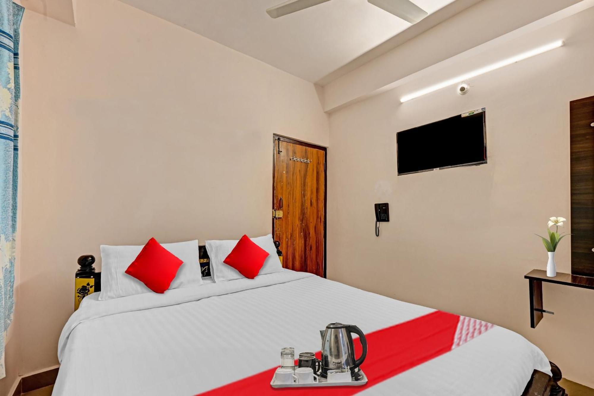 Hotel O Coastal Inn Luxury Service Apartments Kakinada Bagian luar foto